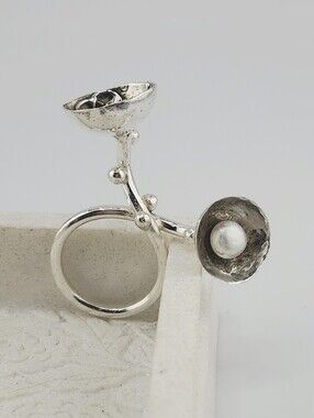 UNIQUE 2 FLOWER POT RING HANDMADE WITH STERLING SILVER AN A PEARL SIZE 8